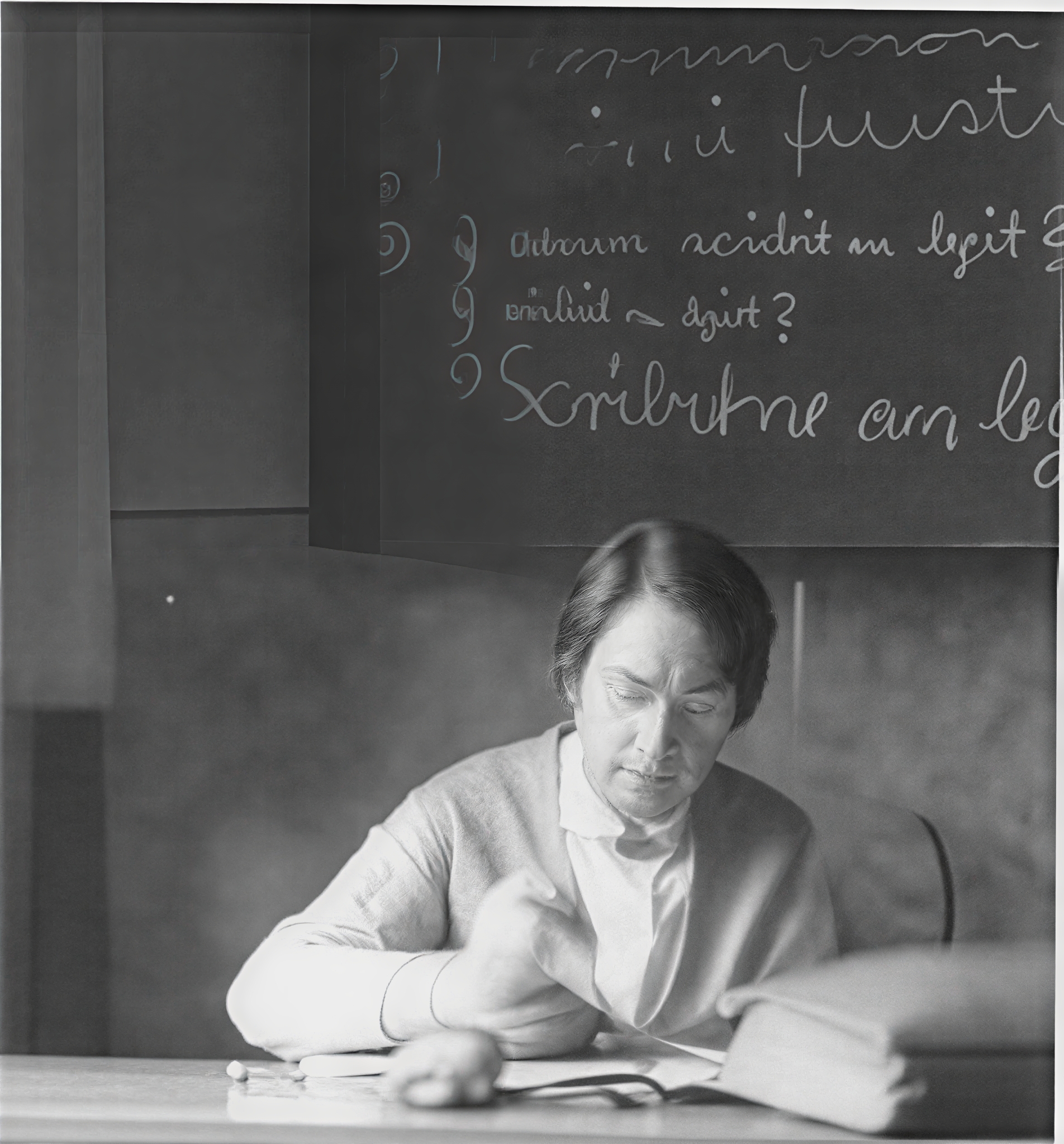 Dr. Schmitz